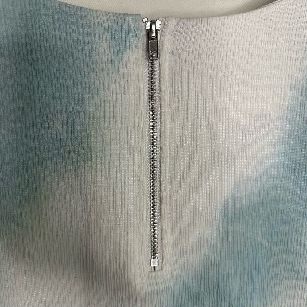 MELLÓDAY Size Medium Blue and White Tie-Dye Top - Picture 4 of 10